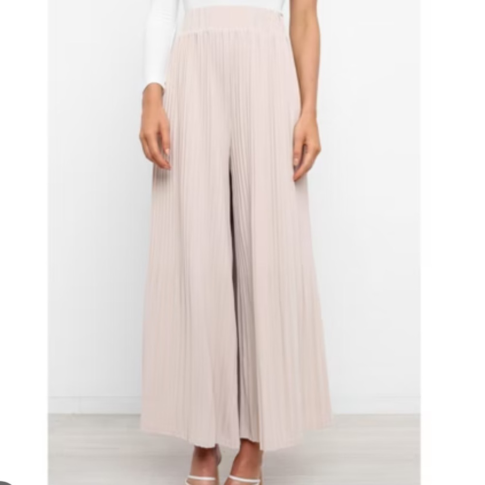 NWOT Petal Pup Cher Pants